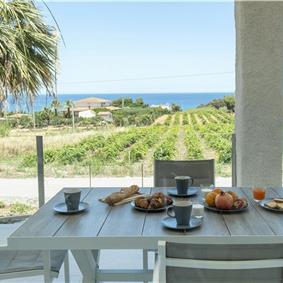 3 bedroom villa with pool, Alcamo, sleeps 5-6